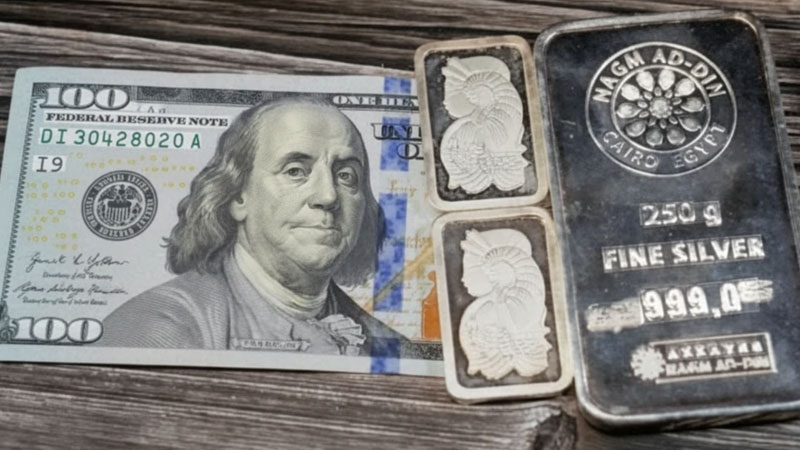 نقره بخریم یا دلار؟